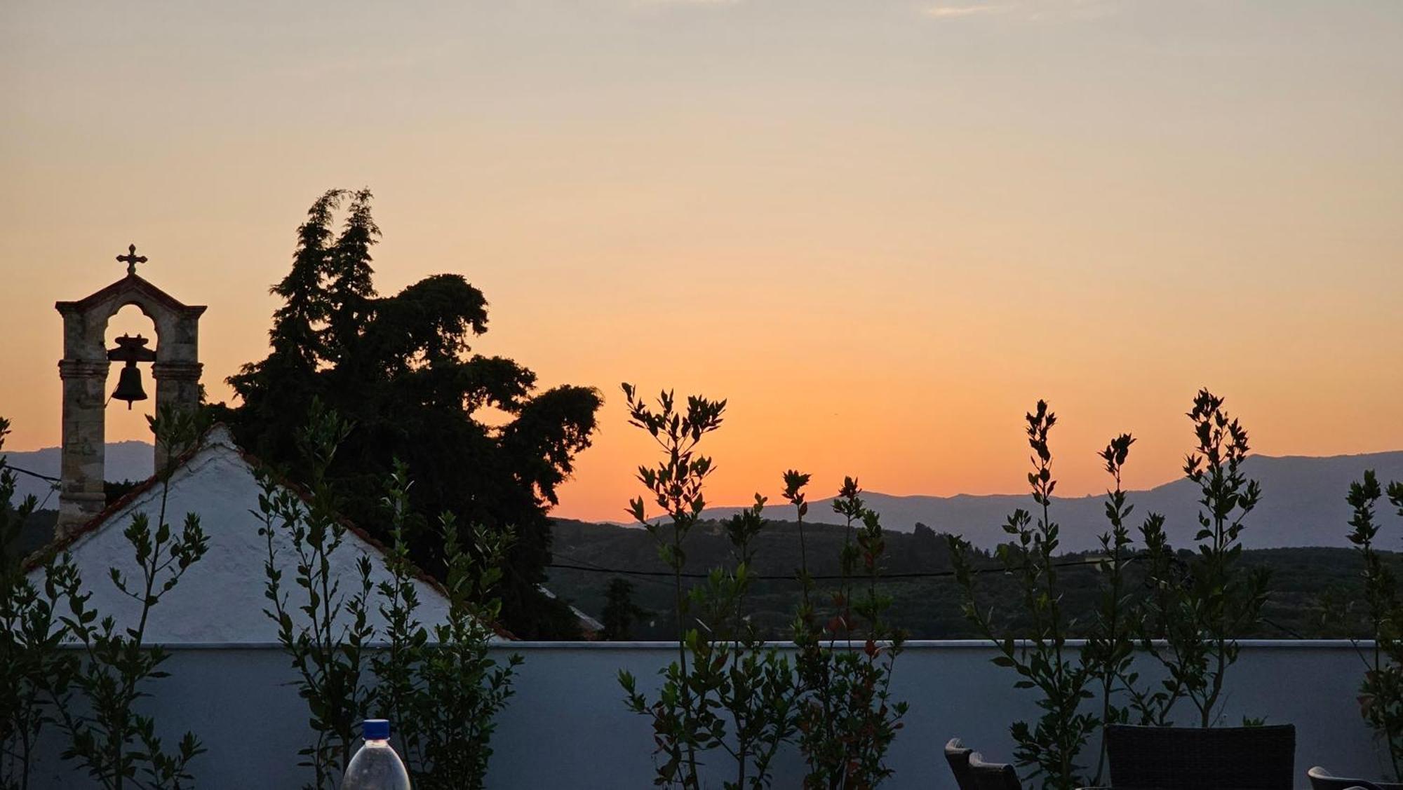 Villa Yolo Almirida エクステリア 写真